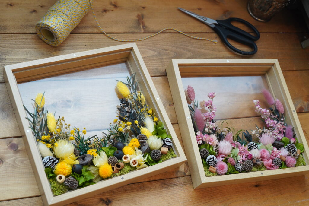 プリザーブドフラワーのアレンジメント制作